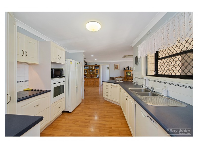 88 Carara Drive, Kawana QLD 4701