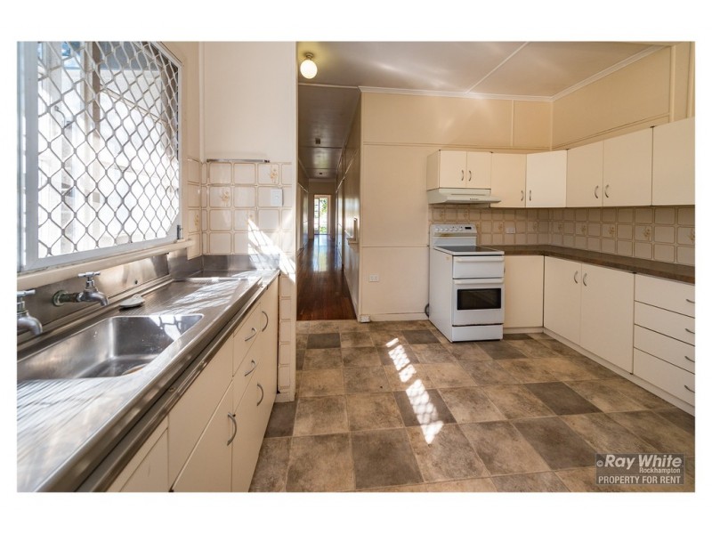 8B Knutsford Street, Wandal QLD 4700