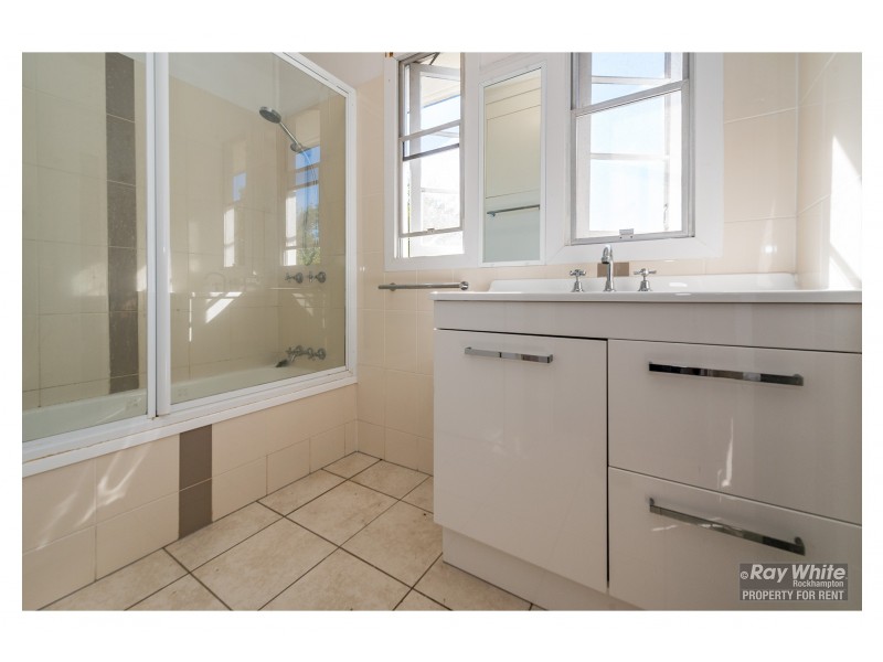 8B Knutsford Street, Wandal QLD 4700