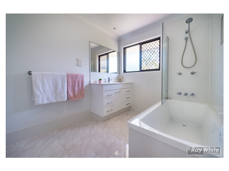 27 Goldfinch Drive, Parkhurst QLD 4702