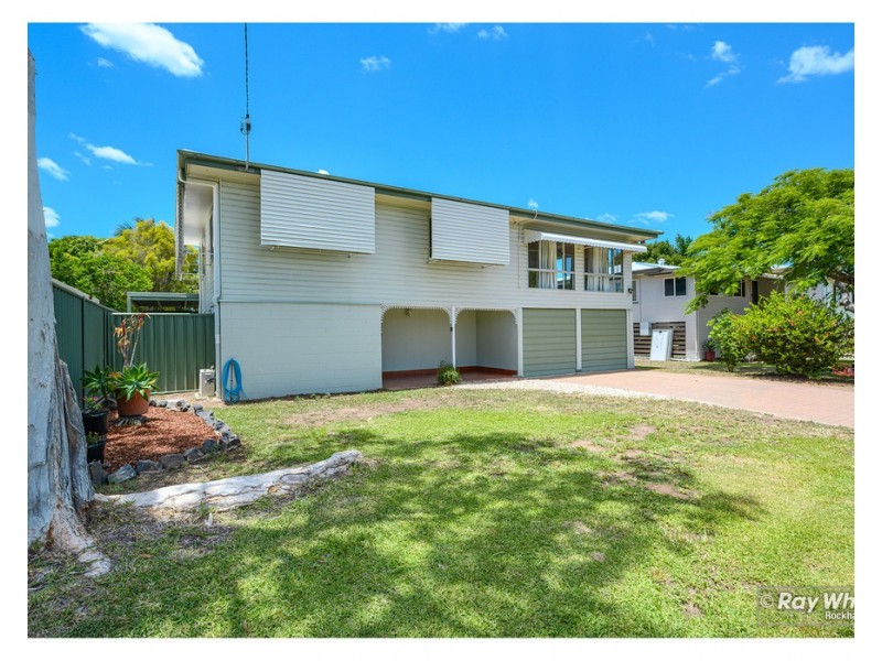 2 Kerr Street, Park Avenue QLD 4701