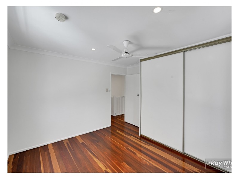 2 Kerr Street, Park Avenue QLD 4701