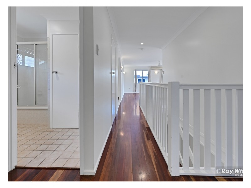 2 Kerr Street, Park Avenue QLD 4701