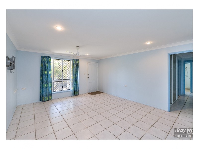 4 Bean Avenue, Parkhurst QLD 4702