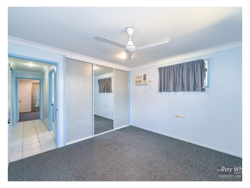 4 Bean Avenue, Parkhurst QLD 4702