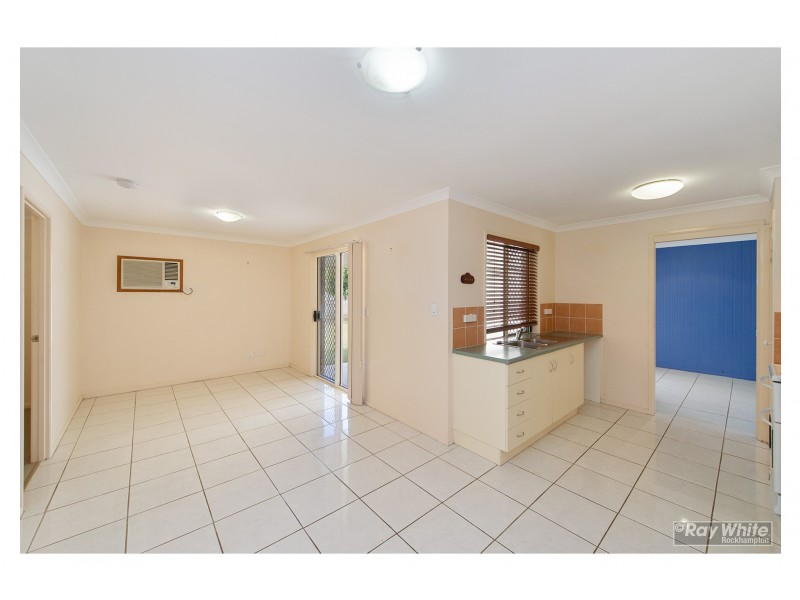 30 Col Crescent, Parkhurst QLD 4702