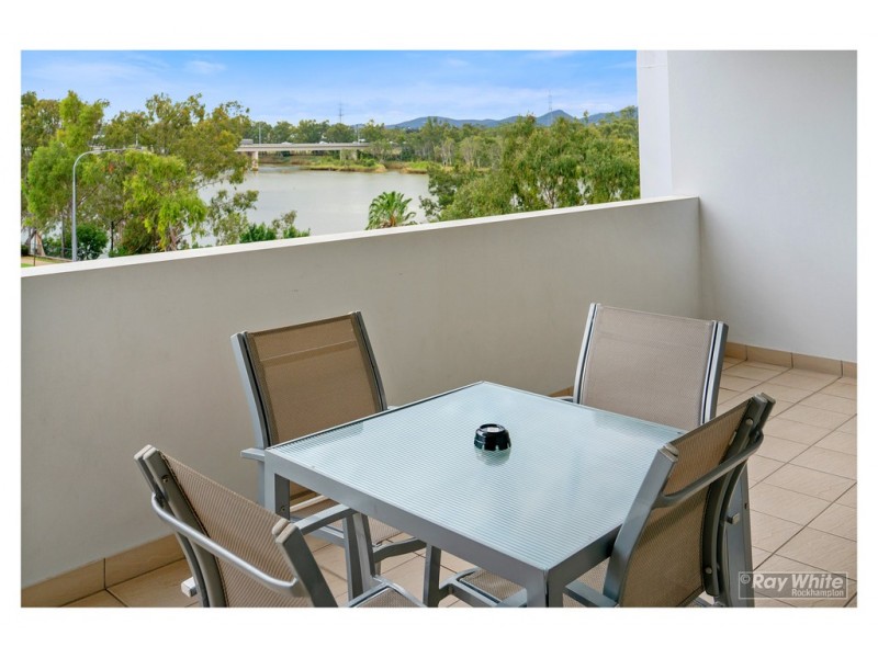 302/102-108 Victoria Parade, Rockhampton City QLD 4700