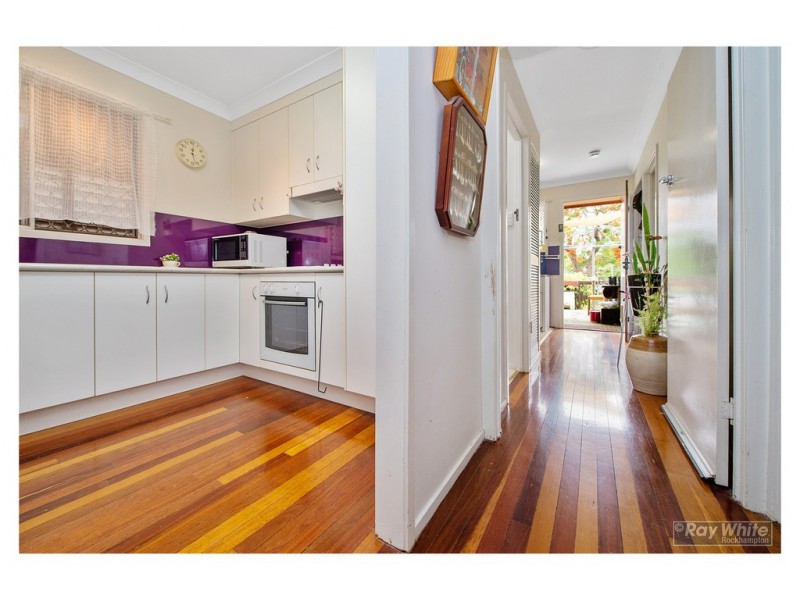 91 Livingstone Street, Berserker QLD 4701