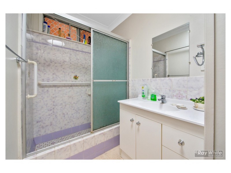 91 Livingstone Street, Berserker QLD 4701