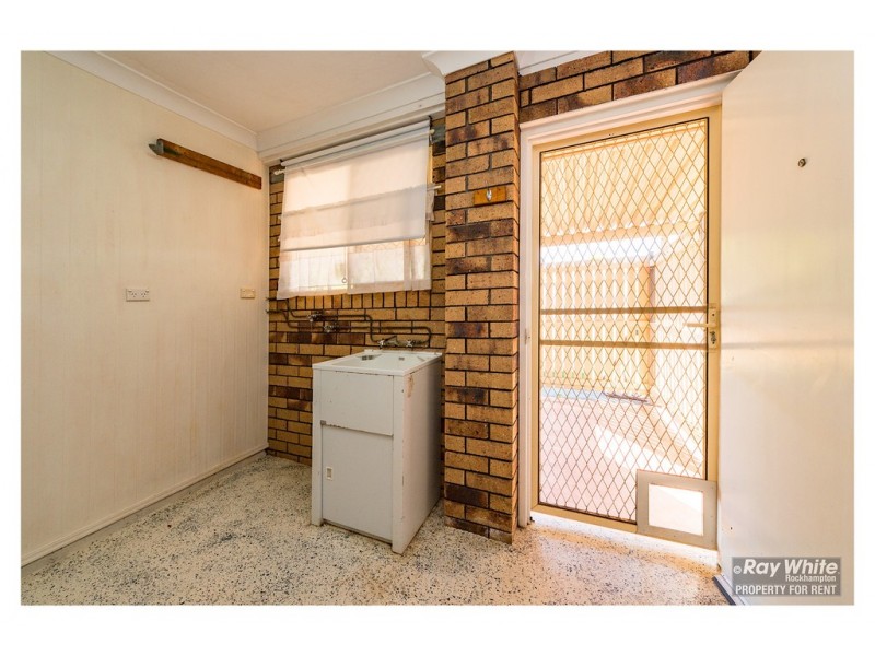 16 Gleeson Close, Gracemere QLD 4702