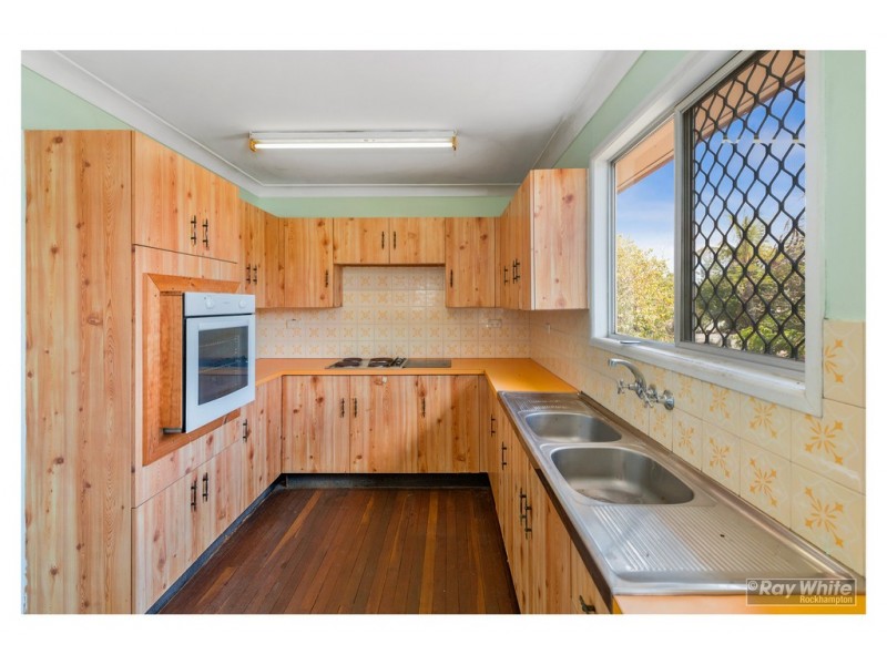 217 Lakes Creek Road, Berserker QLD 4701