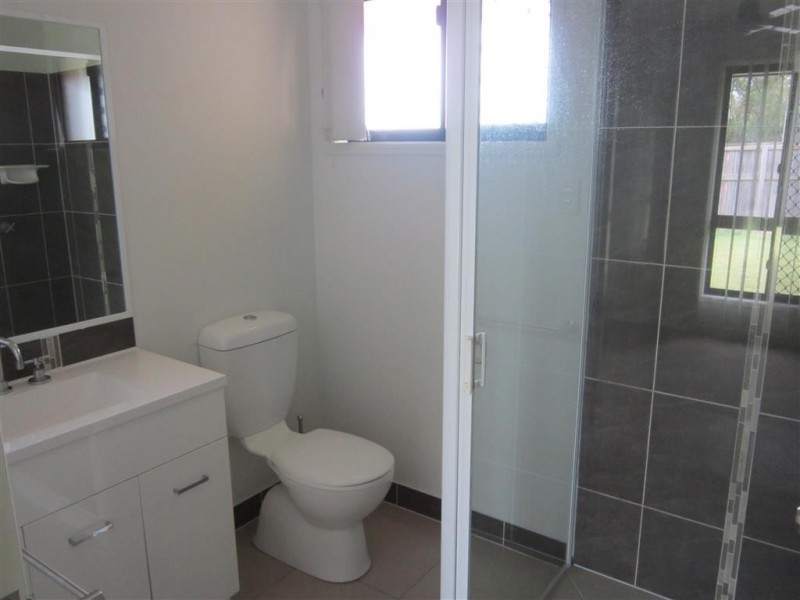 11 Rahima Court, Gracemere QLD 4702