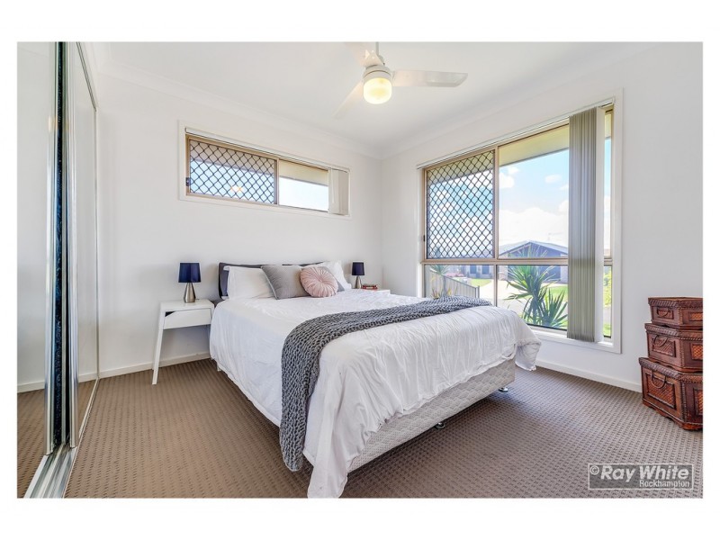 12 Premier Court, Gracemere QLD 4702
