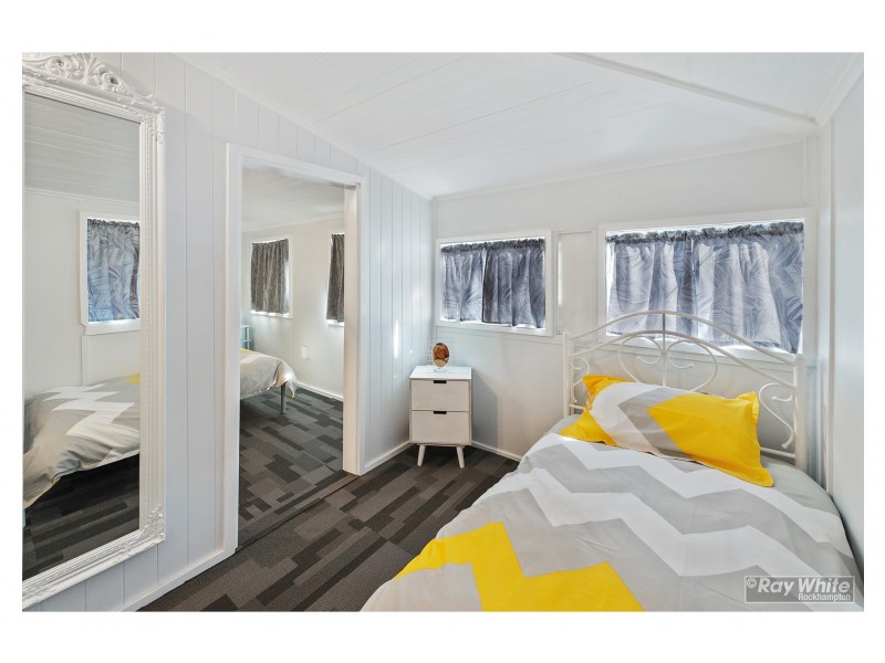 62 Hall Street, Mount Morgan QLD 4714