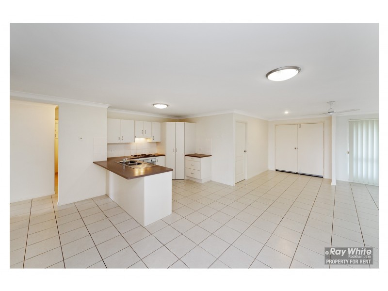 22 Seonaid Place, Gracemere QLD 4702