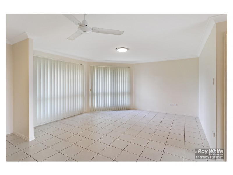 22 Seonaid Place, Gracemere QLD 4702