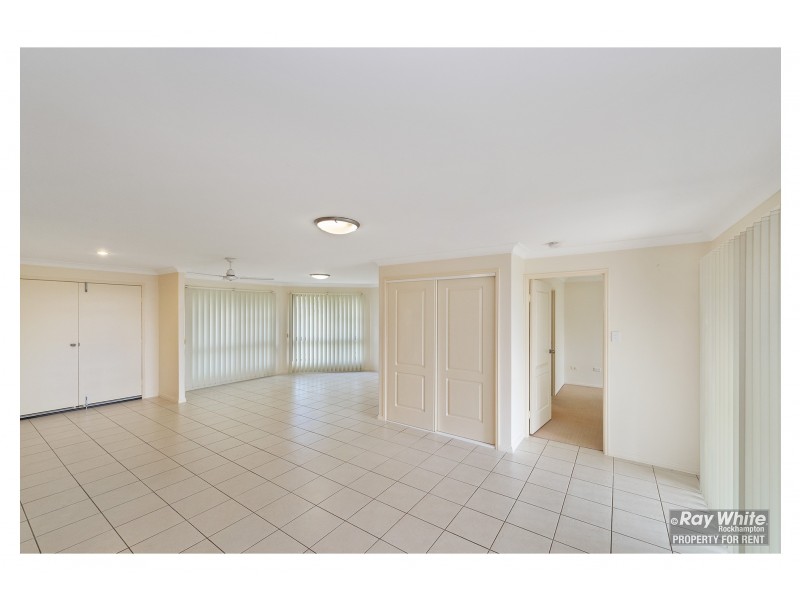 22 Seonaid Place, Gracemere QLD 4702