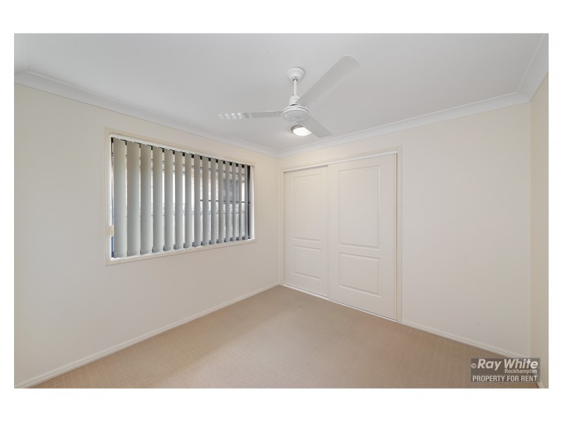 22 Seonaid Place, Gracemere QLD 4702