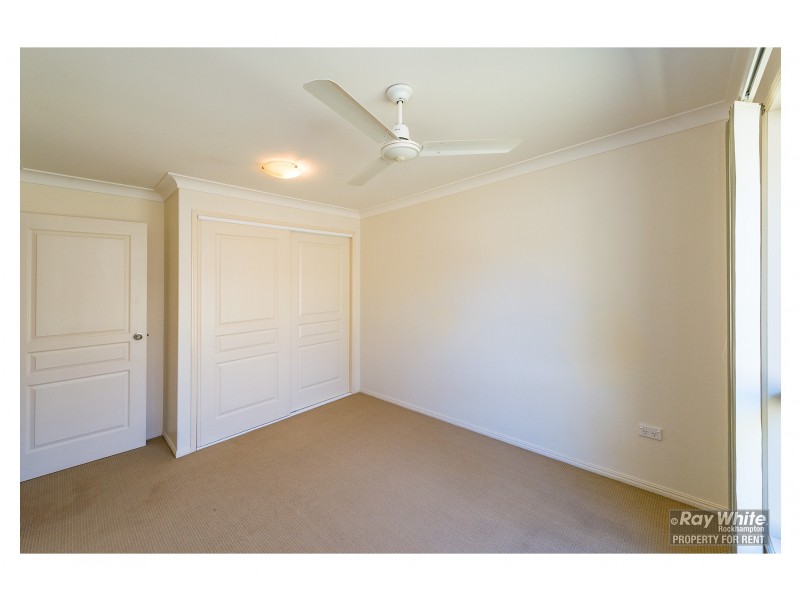 29 Seonaid Place, Gracemere QLD 4702