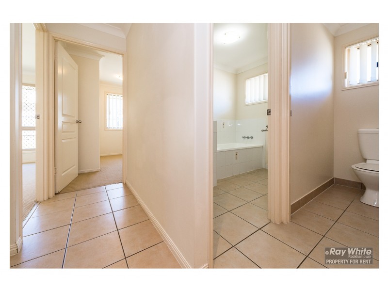 29 Seonaid Place, Gracemere QLD 4702