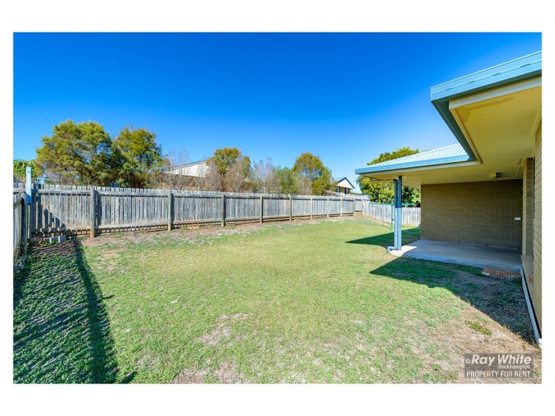 29 Seonaid Place, Gracemere QLD 4702
