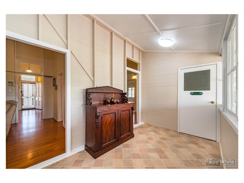 128 Lucas Street, Gracemere QLD 4702