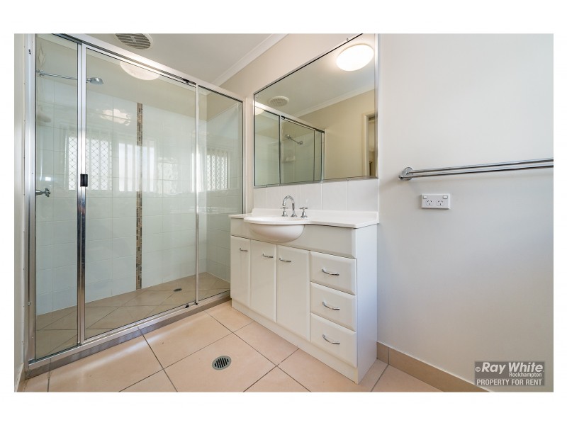 15 Koolamarra Drive, Gracemere QLD 4702