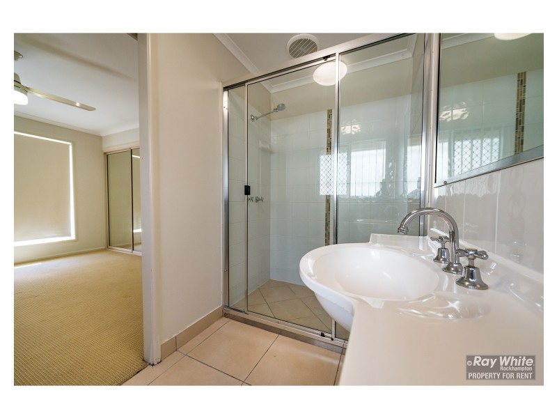 15 Koolamarra Drive, Gracemere QLD 4702