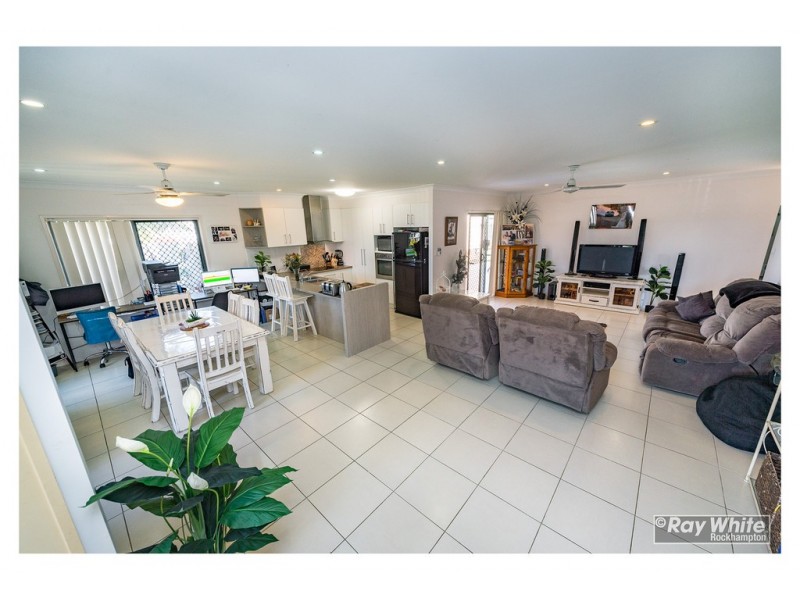 25 Tawarra Crescent, Gracemere QLD 4702