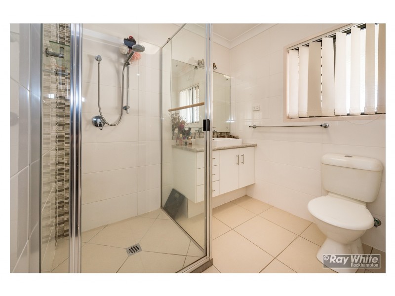 25 Tawarra Crescent, Gracemere QLD 4702