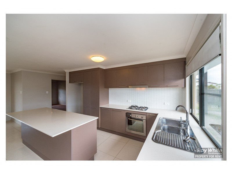 5 Maree Crescent, Gracemere QLD 4702