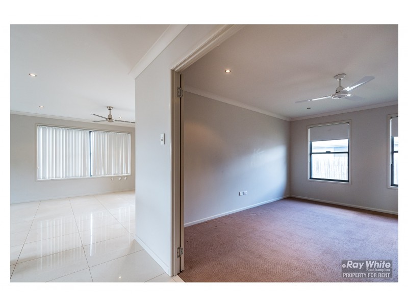 5 Maree Crescent, Gracemere QLD 4702