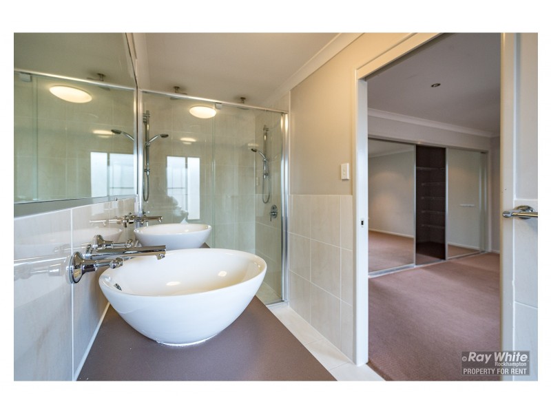 5 Maree Crescent, Gracemere QLD 4702