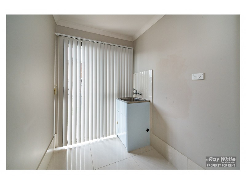 5 Maree Crescent, Gracemere QLD 4702