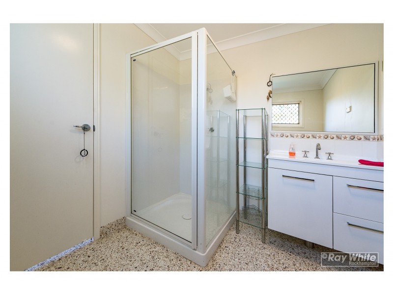 160 Newells Road, The Caves QLD 4702