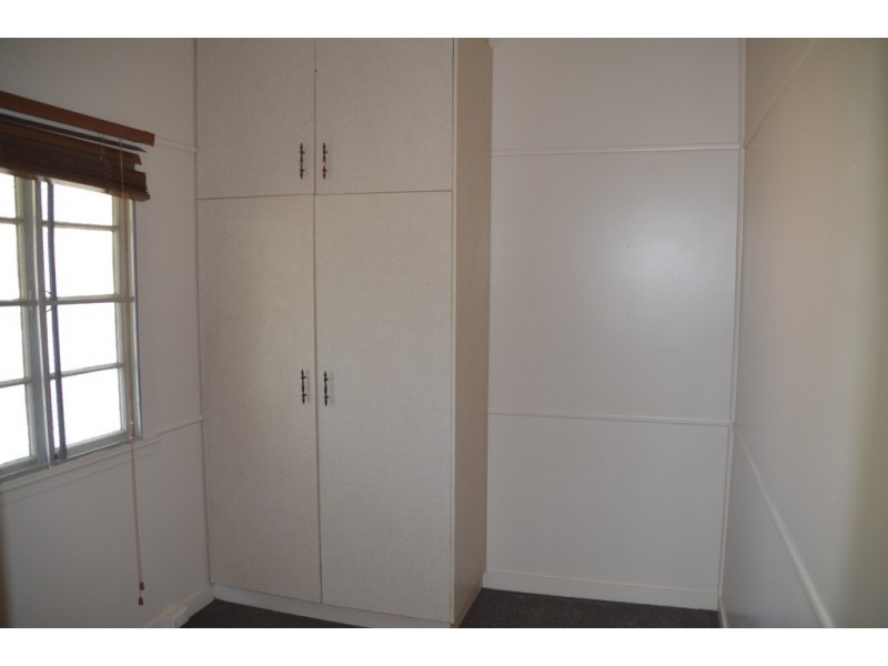1 Macgregor Street, The Range QLD 4700