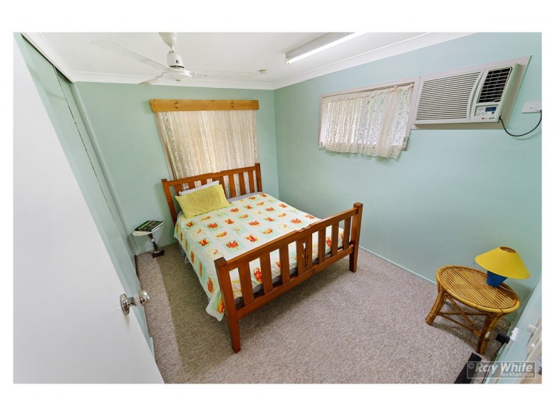 327 Warnock Street, Koongal QLD 4701