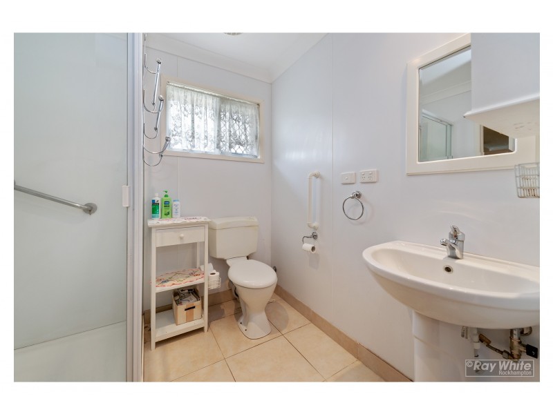 327 Warnock Street, Koongal QLD 4701