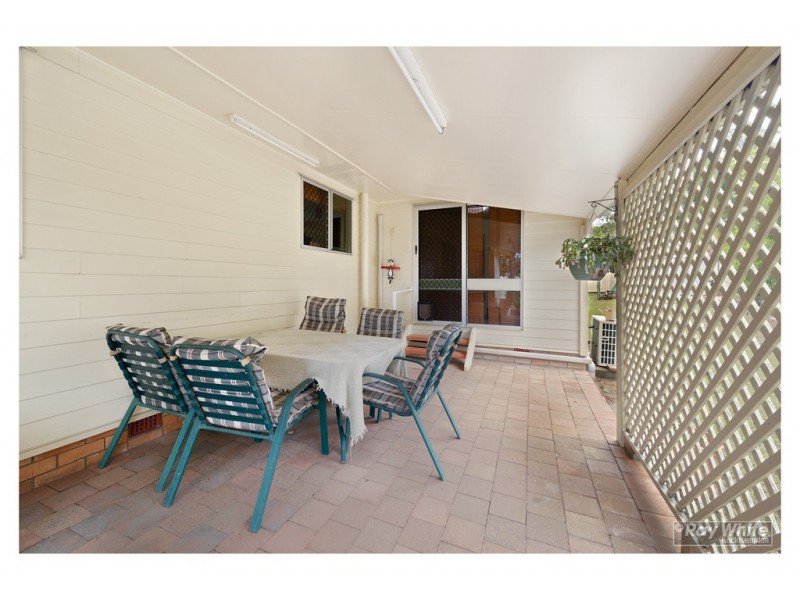 327 Warnock Street, Koongal QLD 4701