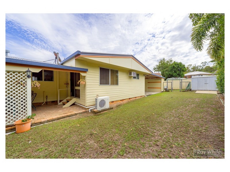 327 Warnock Street, Koongal QLD 4701