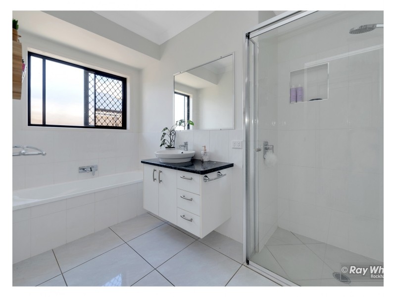 80 Buxton Drive, Gracemere QLD 4702