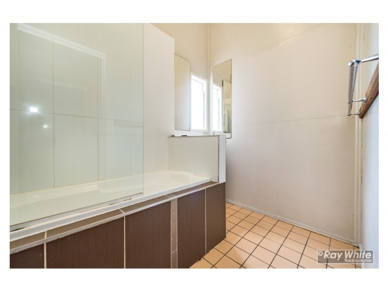 163 High Street, Berserker QLD 4701