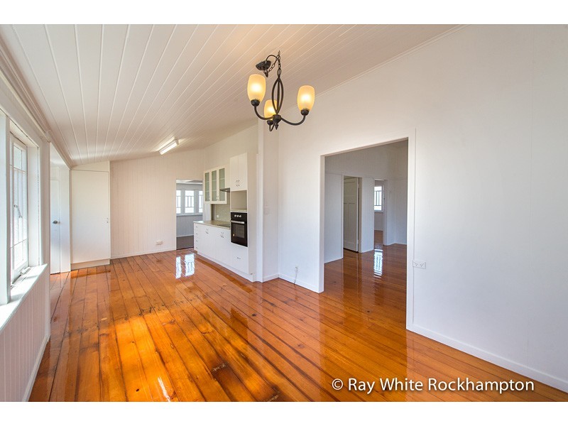 113 Livingstone Street, Berserker QLD 4701