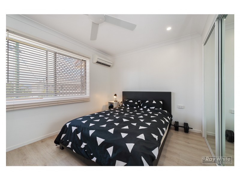 5/223 Denham Street, The Range QLD 4700