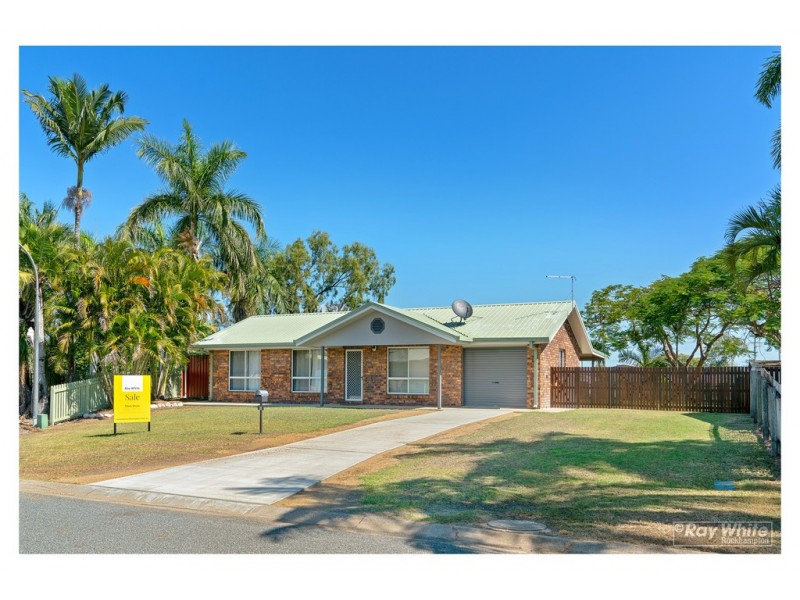 6 Mathias Place, Kawana QLD 4701