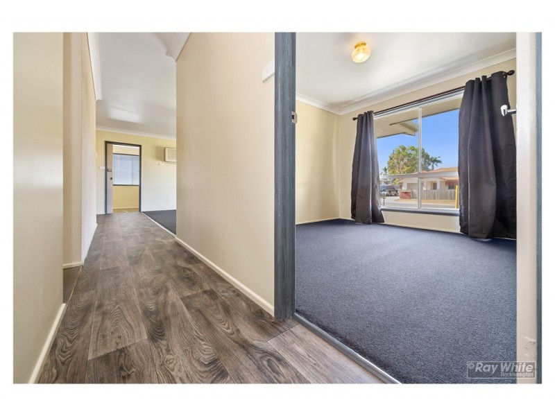 6 Mathias Place, Kawana QLD 4701