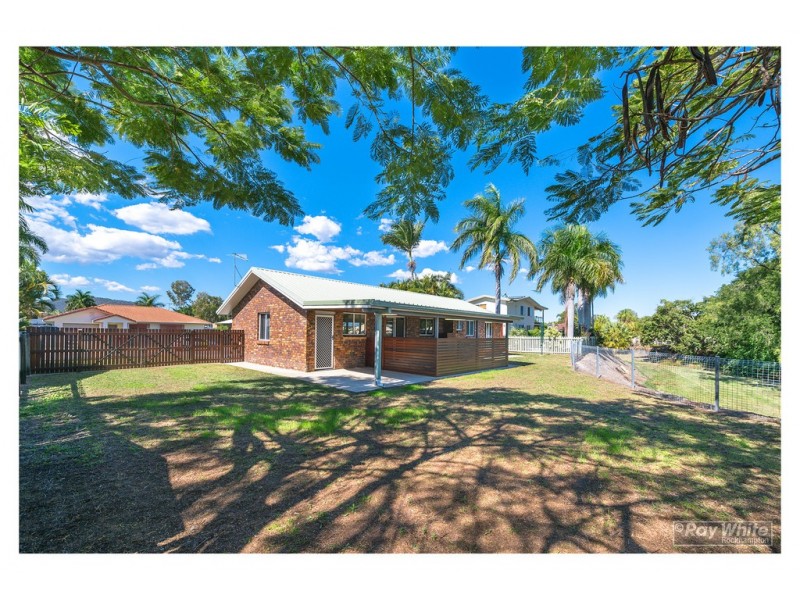 6 Mathias Place, Kawana QLD 4701