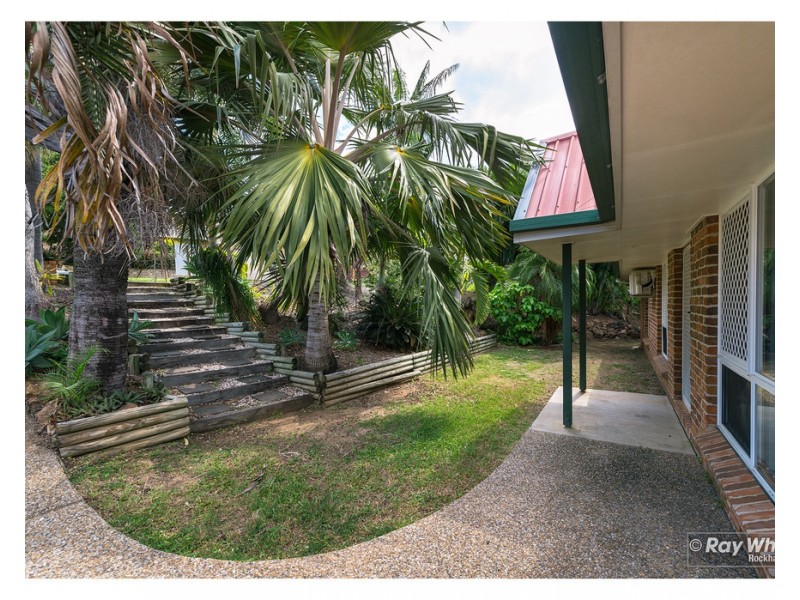 26 Hutcheon Street, Kawana QLD 4701