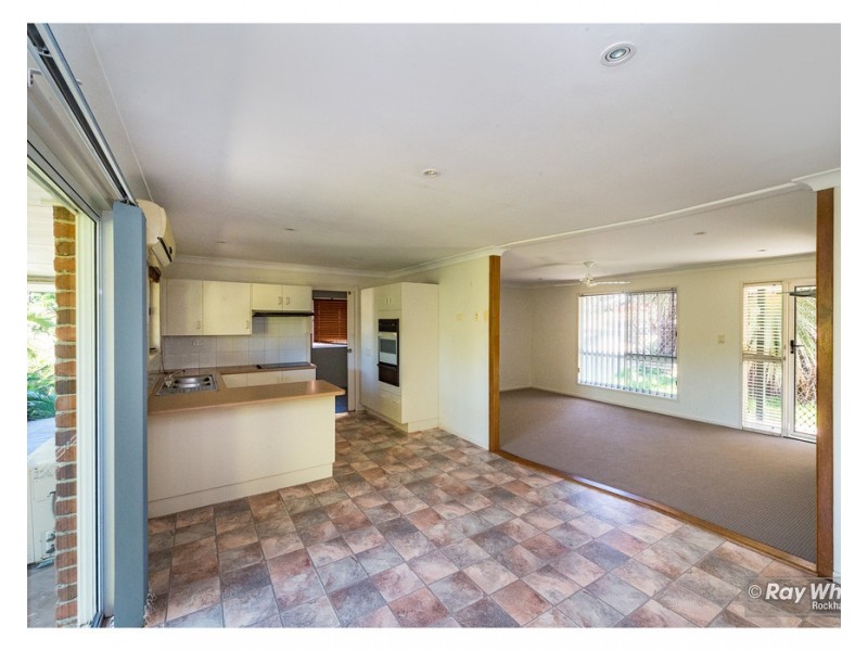 26 Hutcheon Street, Kawana QLD 4701