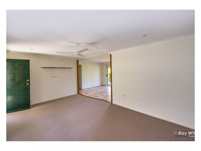 26 Hutcheon Street, Kawana QLD 4701